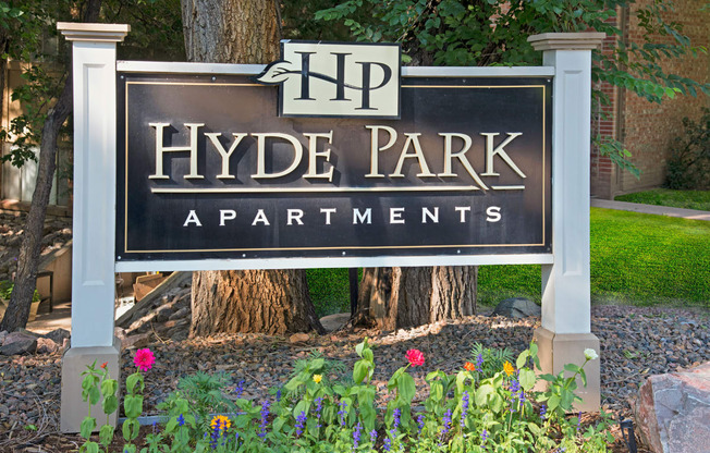 Hyde Park Signage Apartments in Colorado Springs, CO