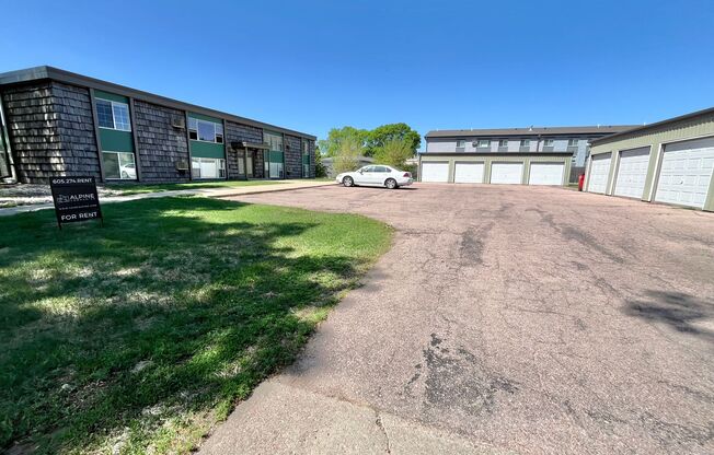 3505 S. Hawthorne Apartments