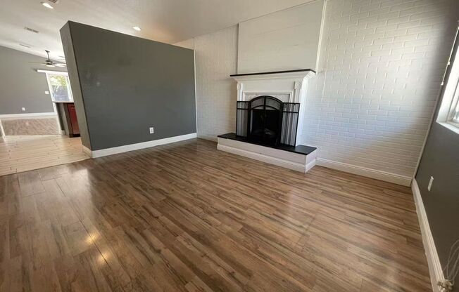 Wonderful cul-de-sac one-story single-family house
