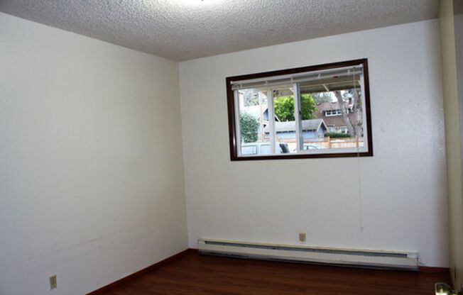 2 beds, 1 bath, $1,450, Unit 241