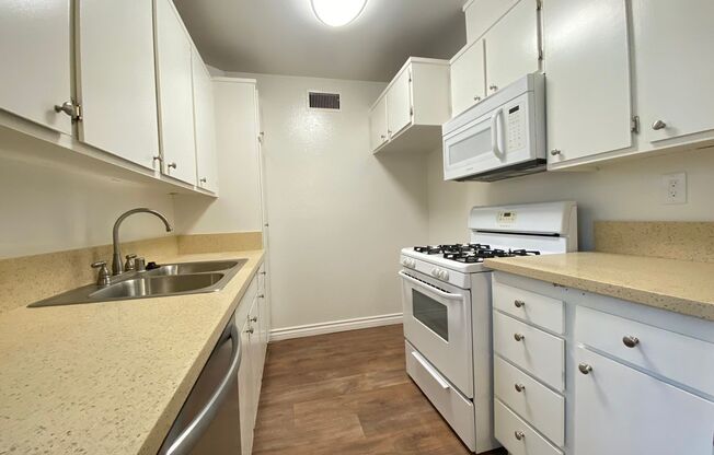 Ben Lomond Apartments