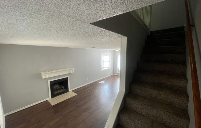 1221 Abrams Rd