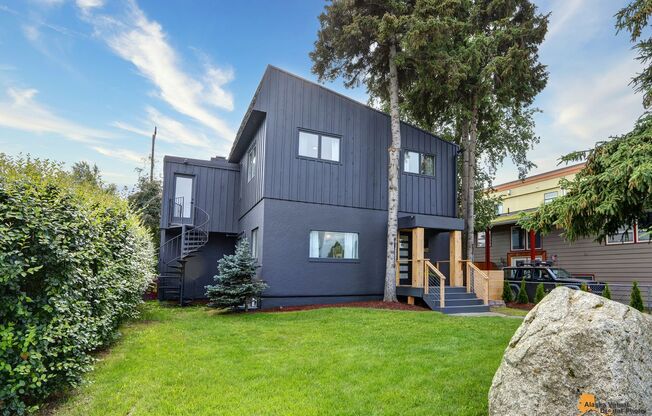 Stunning downtown rental