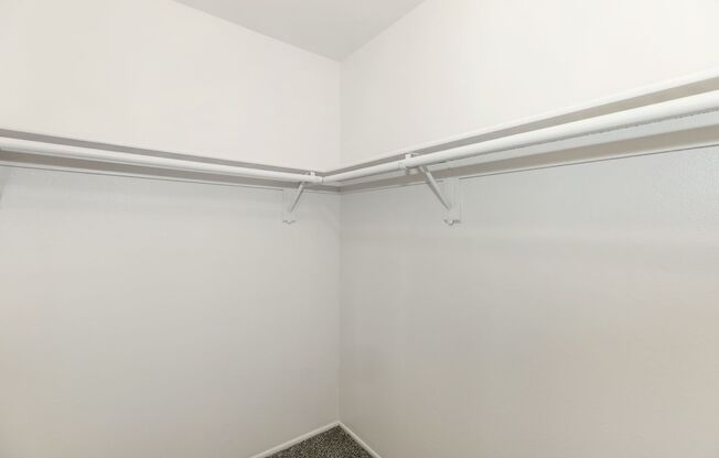 2 beds, 1 bath, 899 sqft, $1,262, Unit 1146