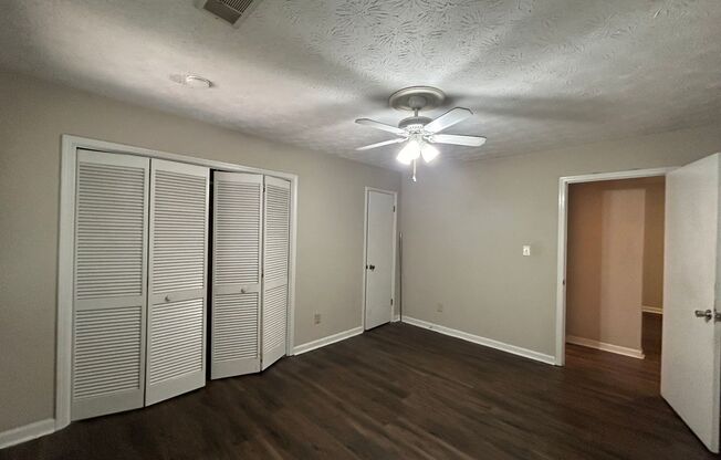 1 bed, 1 bath, $1,045