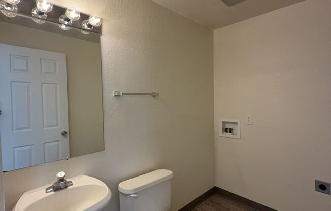 2 beds, 1.5 baths, 942 sqft, $1,399, Unit 4421A08