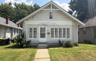 5607 Virginia Ave Kansas City , MO 64110 Ranch Style House //Rent: $1250 Deposit: $1250