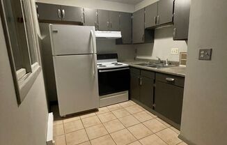 1 bed, 1 bath, $750, Unit Unit 24