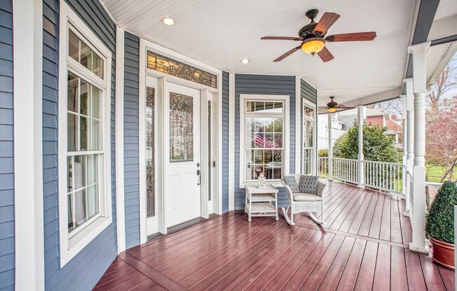 Stunning and Spacious Single Family Home Sitting On A Spacious Lot In Scenic Fowler's Addition