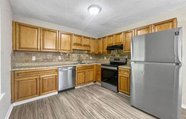 2135 VLY OAK DR SE