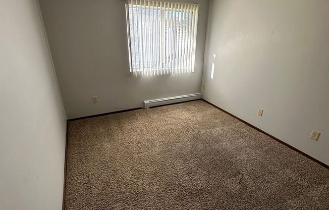 2 beds, 1 bath, 850 sqft, $1,199.99, Unit 104