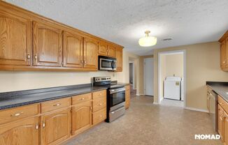 3 beds, 2 baths, $1,300