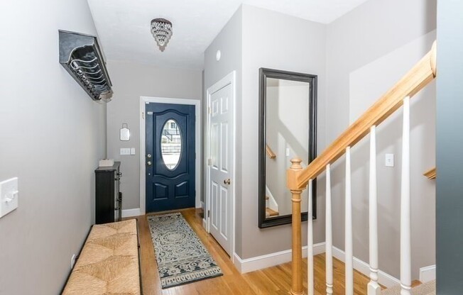 11 CRESTVIEW RD