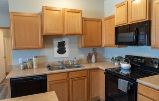 2 beds, 2 baths, 990 sqft, $1,170, Unit 5801 - Unit 80