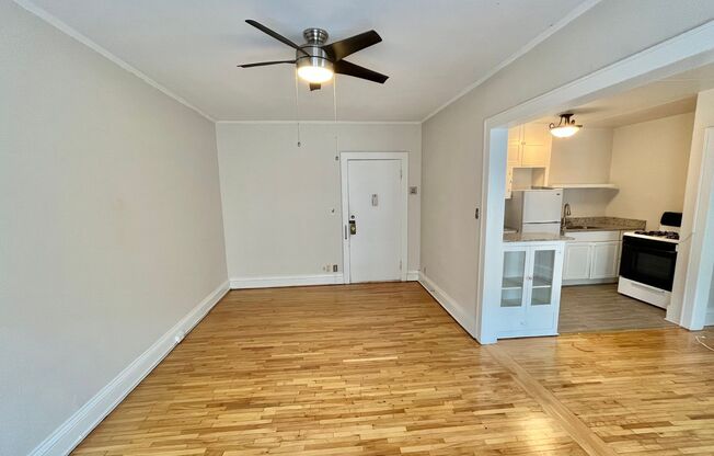 1 bed, 1 bath, 750 sqft, $1,195, Unit 306