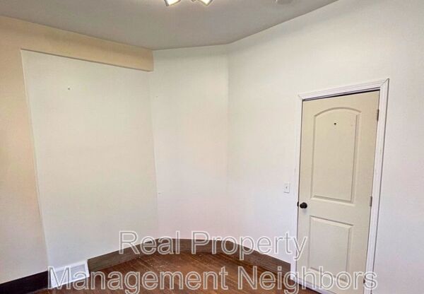 216 LAFAYETTE AVE NE