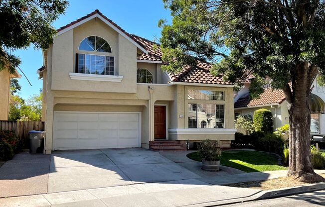 4BD/2.5BA - Clean, Spacious 2-story Near Lake Almaden