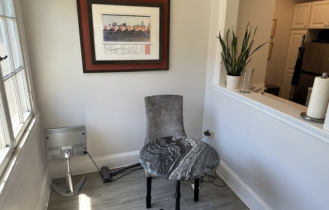 1 bed, 1 bath, 913 sqft, $3,200, Unit 32