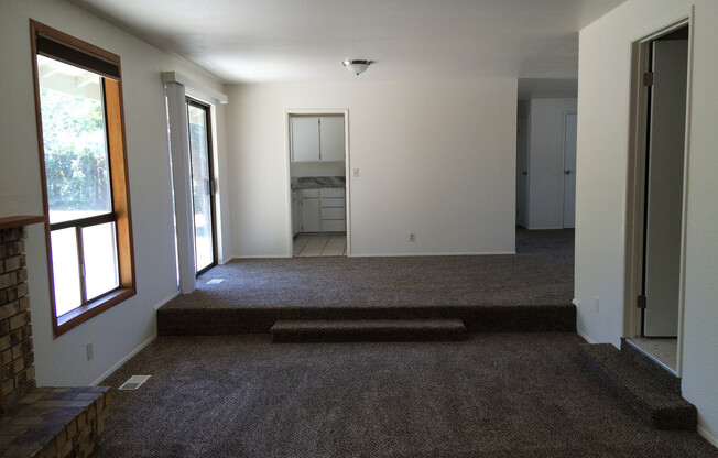 3bed 2 bath House For Rent!