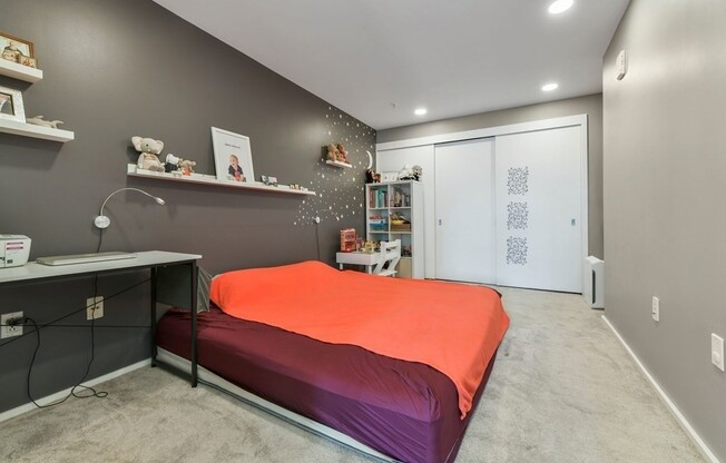 1 bed, 1 bath, 702 sqft, $3,200, Unit 524