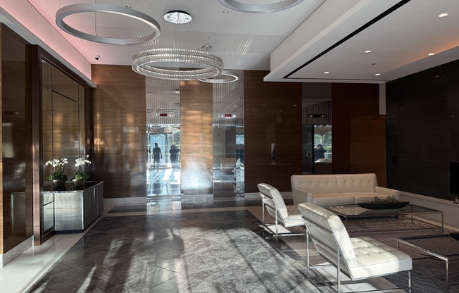 Studio, 1 bath, 590 sqft, $3,400, Unit 6M