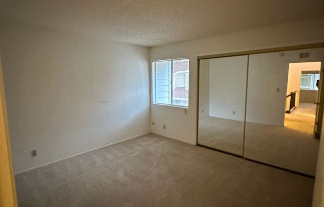 3 beds, 2.5 baths, $3,600, Unit UNIT 3