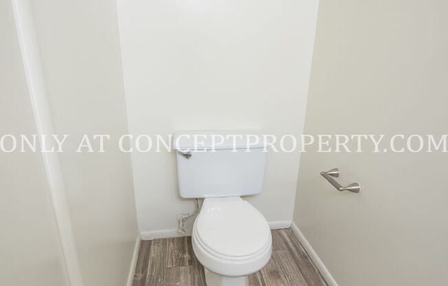 2 beds, 1.5 baths, 1,040 sqft, $1,349, Unit 14