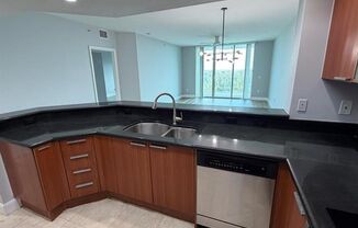 3 beds, 3 baths, $3,975, Unit # 1603