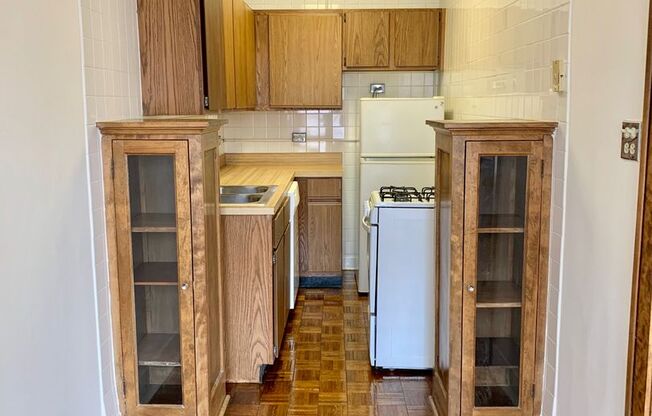 Studio, 1 bath, 500 sqft, $1,665, Unit 553-411