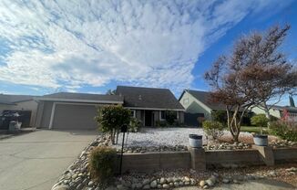 5 beds, 3 baths, $3,125