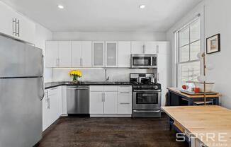 10 22 47 AVE
