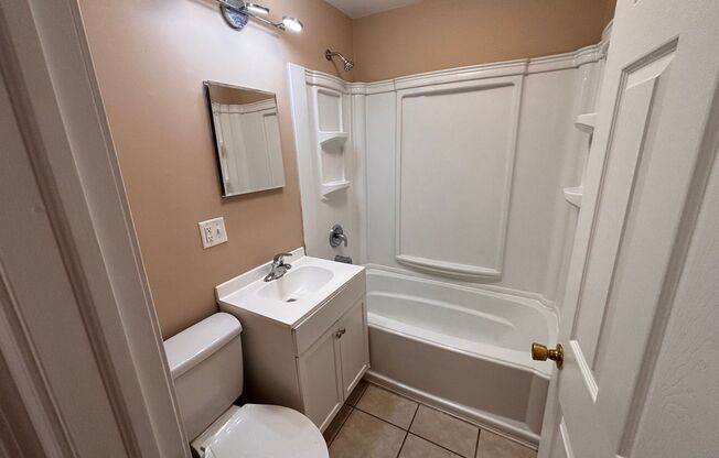 3 beds, 1 bath, $1,225