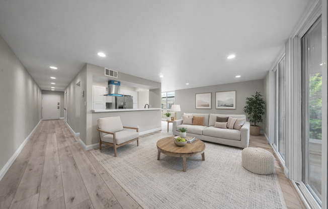 271 E San Antonio Dr.