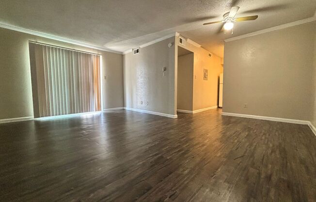 1 bed, 1 bath, 700 sqft, $1,250, Unit 2103