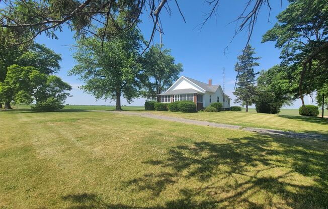 Charming countryside 2-bedroom home -Farmer City IL