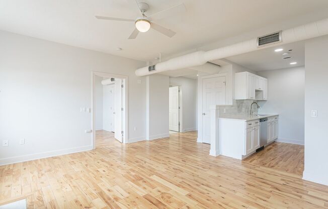 1 bed, 1 bath, 600 sqft, $1,659, Unit 604