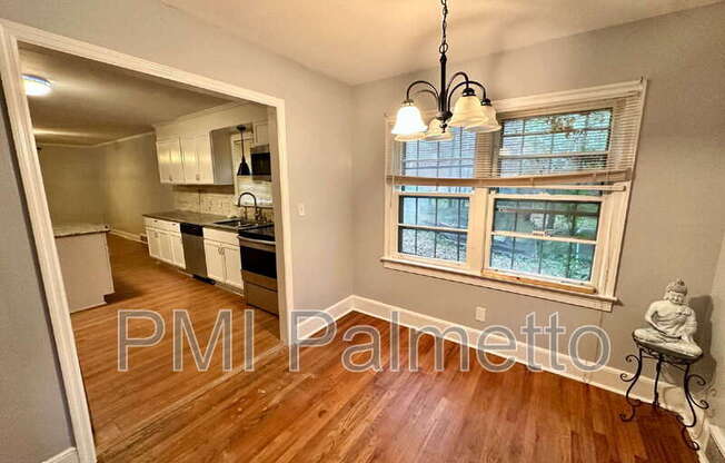 313 MYLES AVE