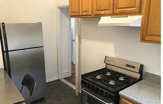 4 beds, 1 bath, $4,990, Unit 41