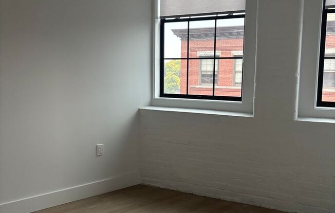 2 beds, 2 baths, 1,042 sqft, $2,450, Unit 504