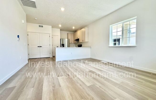 1 bed, 1 bath, 712 sqft, $1,275