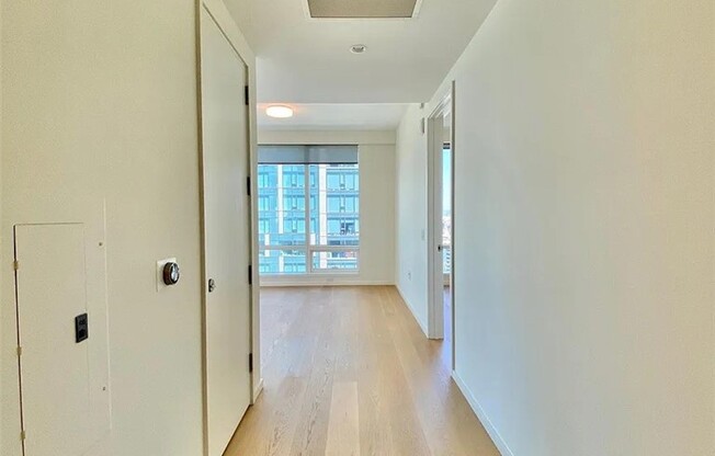1 bed, 1.5 baths, 937 sqft, $4,150, Unit 1828