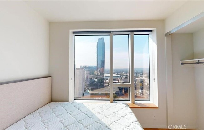 1 bed, 2 baths, 780 sqft, $3,300, Unit 2501