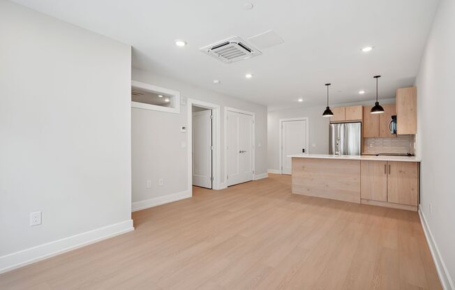 1 bed, 1 bath, 599 sqft, $1,800, Unit Unit 704