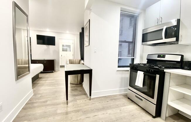 Studio, 1 bath, $3,995, Unit 15G