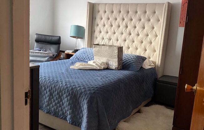 1 bed, 1 bath, $1,195, Unit 17
