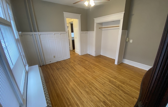 2115 3rd Ave