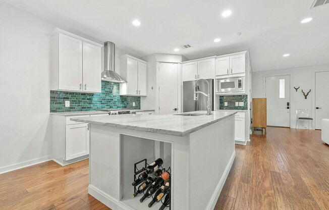 3118 CORBIN LN