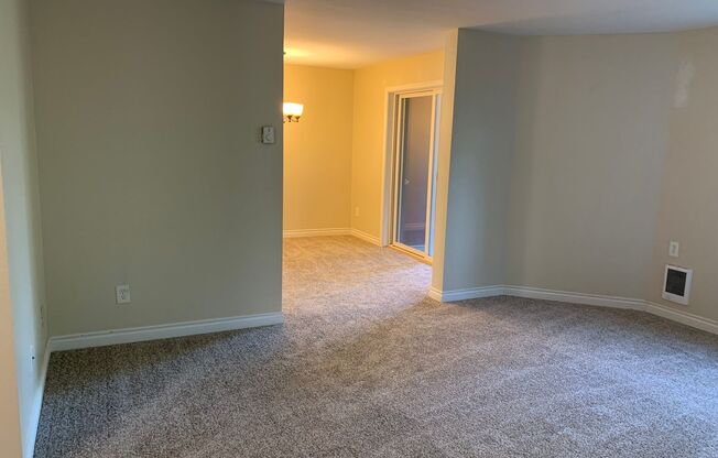 2 beds, 1 bath, $1,645