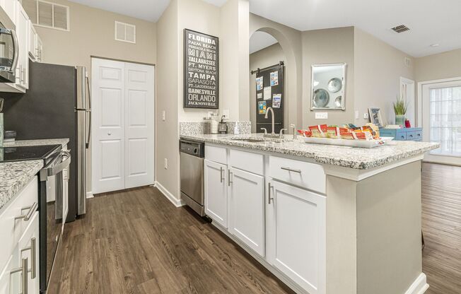 2 beds, 2 baths, 1,007 sqft, $1,579