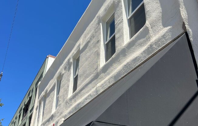 Brand New Quiet 12 unit building